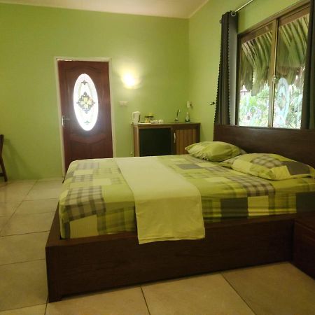 De Plantage Hotel Tamanredjo Екстериор снимка