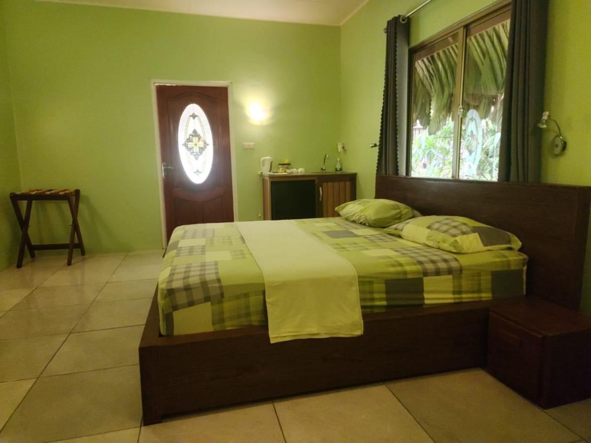 De Plantage Hotel Tamanredjo Екстериор снимка